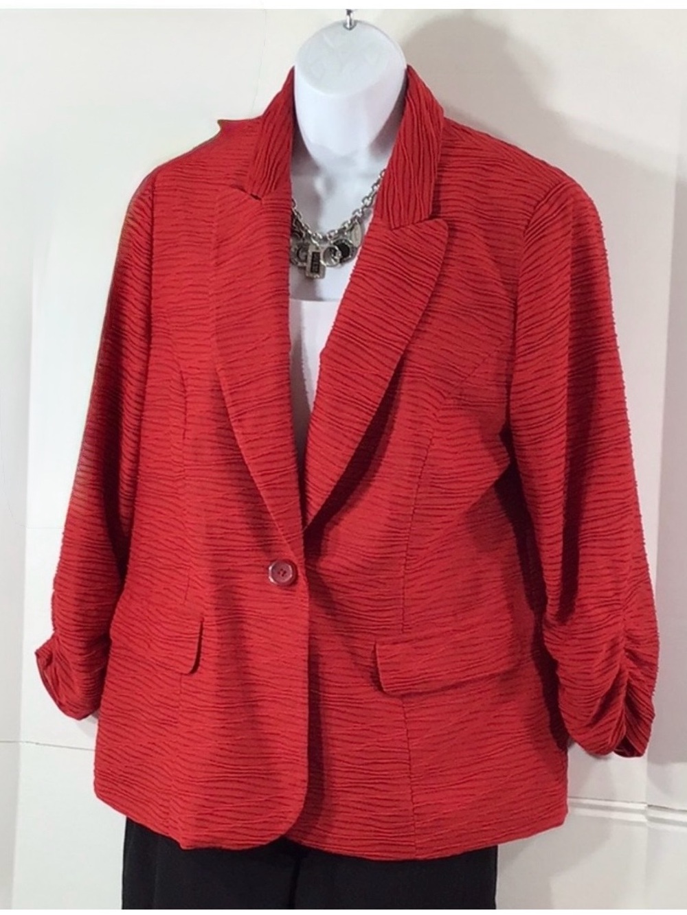 Chico's Red Textured Single-Button Blazer